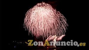 PETARDOS,FUENTES, BENGALAS, TRACAS, BATERÍAS, FIESTAS